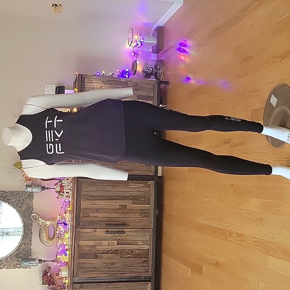 Merrell Tank Top And Tight Set